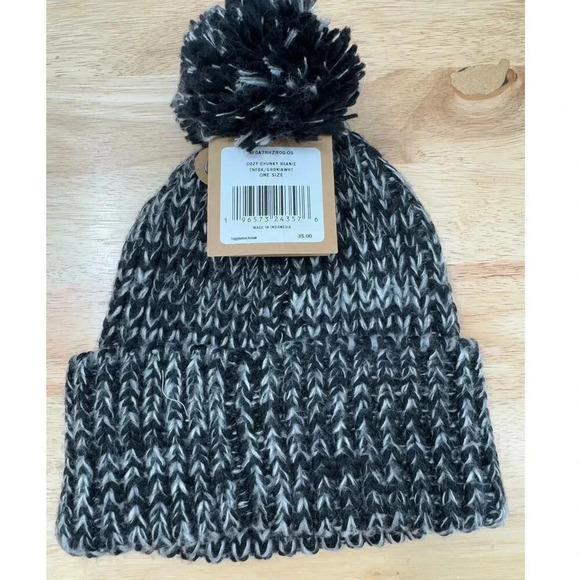 The North Face Women's Cozy Chunky Cuffed Beanie w/ Pom Pom Black/Gardenia White - Picture 3 of 4